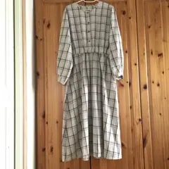 ベージュ　チェック柄　ロングワンピース　　韓国