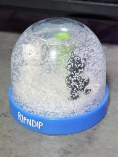 RIPNDIP スノードーム