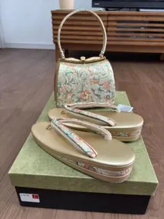 お値下げ❣️ 花柄和装バッグとゴールド草履のセット