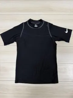 ラッシュガード　NIKE