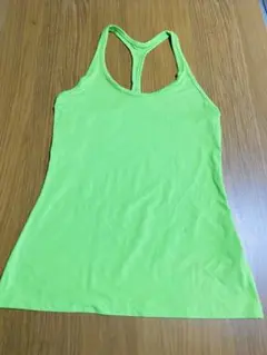 Nike 蛍光グリーンタンクトップ　Mサイズ