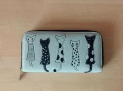 猫 黒猫 デザイン 水色 長財布 ポケット 多い