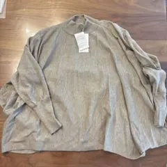 レディースニット 仕入れていた洋服です。 新品未使用。デザインニット