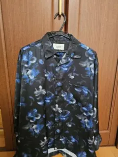STUDIOUS 花柄シャツ ブラック ブルーのサムネイル