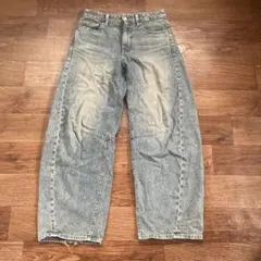 GU バレルレッグジーズ