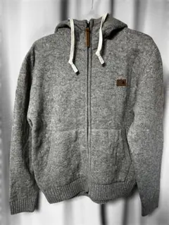 新品未使用　THE NORTH FACEフード付きパーカーグレー　海外限定