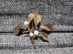 新品未使用　パールゴールド　ゴージャス　レトロ感　エレガント