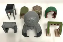 カプセルプラレール トーマス ボルダー 岩山　トンネル　タンク車等　まとめて