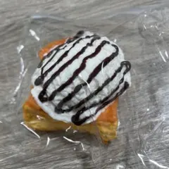 り*え様 チョコアイストースト スクイーズ