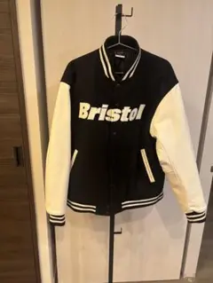 Bristol スタジャン Mサイズ ブラック/ホワイトとても綺麗です。極美品
