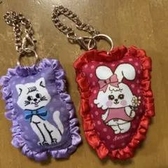 SWIMMER 猫とウサギのキーホルダーセット