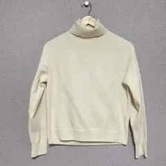 UNIQLO タートルネックニット L クリーム