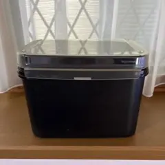 タッパーウエア食品保存容器 ブラック 透明蓋付きのサムネイル
