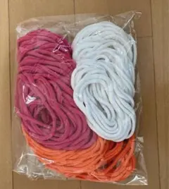 靴下のハギレ　靴下輪っか　白50本、オレンジ50本、ピンク50本計150本