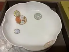 深川製磁 寿赤絵 梅型　鉢