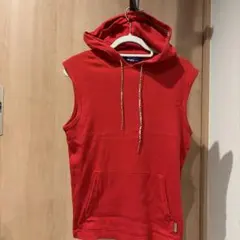 Burberry ノースリーブパーカー レッドのサムネイル