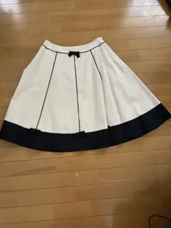 エムズグレーシ　フレアスカート40のサムネイル