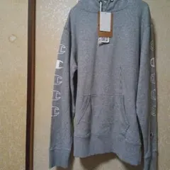 ☺新品・タグ付き☺Champion 袖ロゴ プルオーバーパーカー グレーのサムネイル