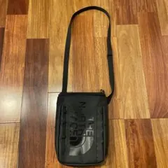 THE NORTH FACE ブラック ショルダーバッグ
