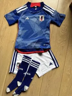 adidas サッカー日本代表 ユニフォーム 上下セット ソックス付110サイズのサムネイル