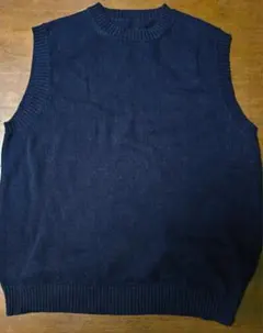 美品　無地ネイビー ニットベスト
