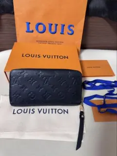 美品　正規品　新型　アンプラント　ジッピーウォレット　ブラック