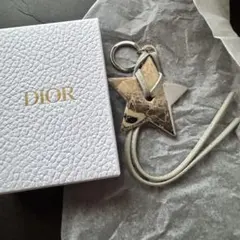 【未使用】Diorノベルティ 星形チャーム 箱付き　ディオール　チャーム