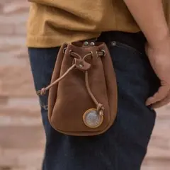 ベルトポーチ 本革 牛革 メンズ ポーチ 巾着 ウエストバッグ コンチョ 革