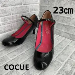 COCUE ブラック エナメル ストラップ パンプスのサムネイル
