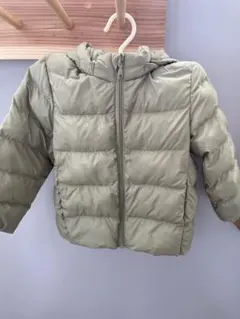 オリーブグリーン フード付きダウンコート