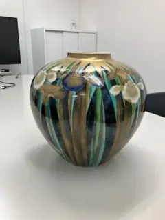 九谷焼 花瓶 金彩菖蒲図 共箱付