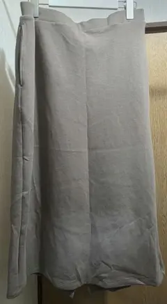 GU タイトスカート 3XL ベージュ スリット入り