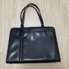 ビジネスバッグ　オフィス　就活　ブラック　自立　シンプル