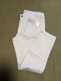 anyFAM エニィファム　ホワイト　パンツ　新品未使用