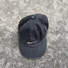 90s NIKE キャップ ブラック スウォッシュ 刺繍ロゴ ヴィンテージ