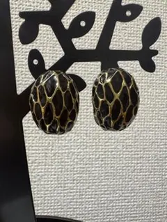 黒と金の網目模様 イヤリング レディースアクセサリー アクセサリーvintage