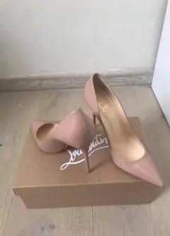 Christian Louboutin ベージュ ハイヒールパンプス