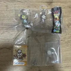 リラックマ　きょうりゅう着ぐるみフィギュア　めじるしアクセサリー　まとめ売り