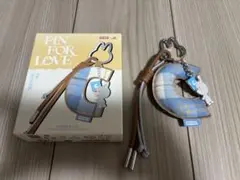 PIN FOR LOVE キーホルダー