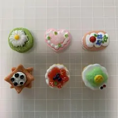 【14】アクセサリー　デコパーツ　６個まとめ売り　ミニチュア　スイーツ　ケーキ