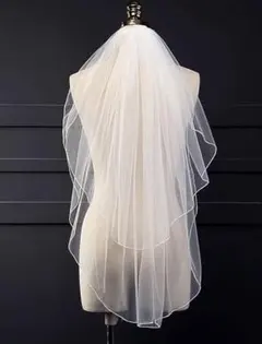 ホワイトチュール二段ショートウェディングベール