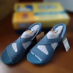 【完全新品】SKECHERS Slip-ins サンダル ブルーグレー　23cmのサムネイル