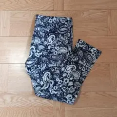 美品★　Avail アベイル　スキニー　人気　パンツ　可愛い♡　ペイズリー　総柄