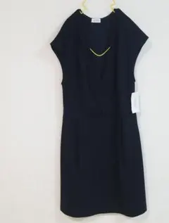 新品　セシオセラ　ワンピース　Mサイズのサムネイル