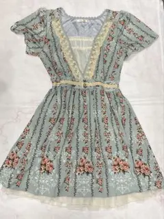 アクシーズ　半袖ワンピース　花柄　M