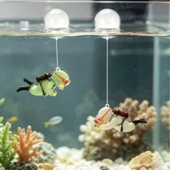 水槽用模型 ダイバー 浮き付き 2個セットのサムネイル