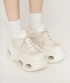 プラットフォーム スニーカー