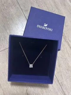 Swarovski スクエアカット ネックレス