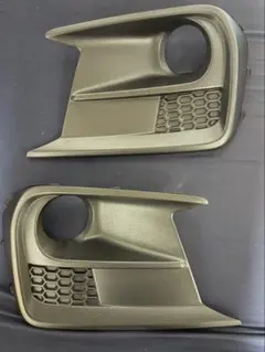 WRX S4 VAG 後期用純正フォグランプベゼル 左右セットのサムネイル