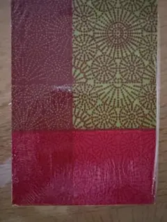 marimekko Fabric-covered notebook 布張　　赤系のサムネイル